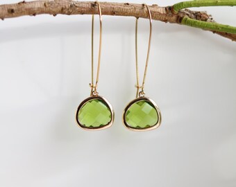 Peridot Earrings - Gold Dangle Earrings - Stone Earrings - Drop Earrings - Birthstone Earrings - Green Earrings - Peridot Jewellery
