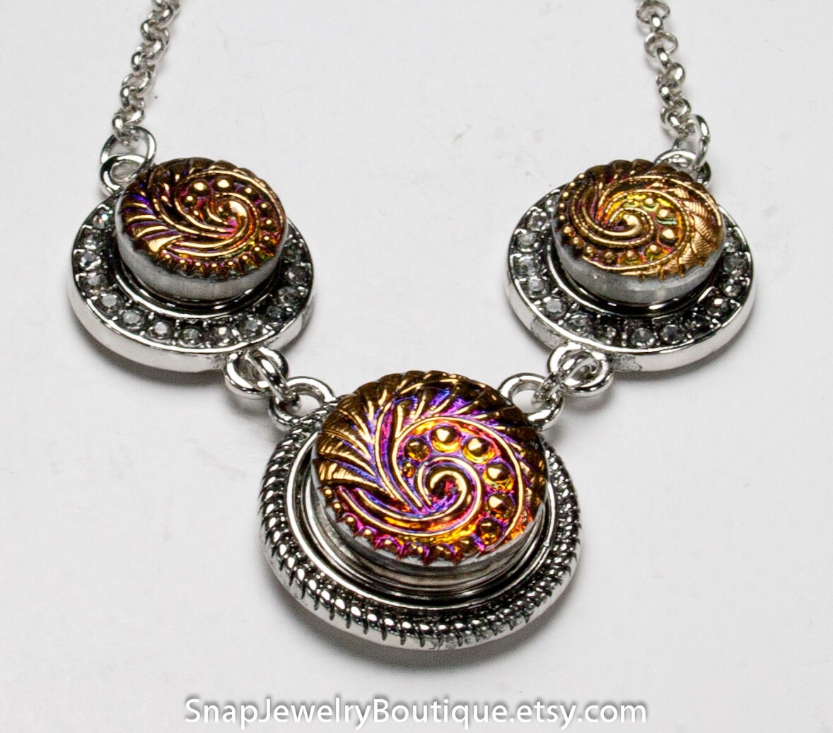 Silver tone three snap jewelry necklace pendant fits one