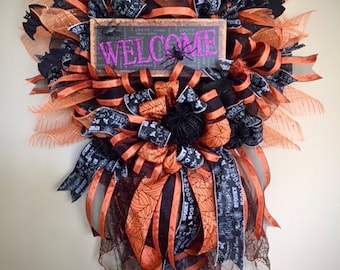 Halloween Door Decor, Halloween Welcome Wreath, Halloween Wreath, Halloween Wreaths, Halloween Deco Mesh Wreath, Halloween Decorations