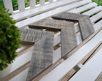 Rustic Pallet arrows. Rustic home decor, rustic, pallet arrows, rustic arrows, wall arrows, arrows, arrow decor, farmhouse, signs, home.