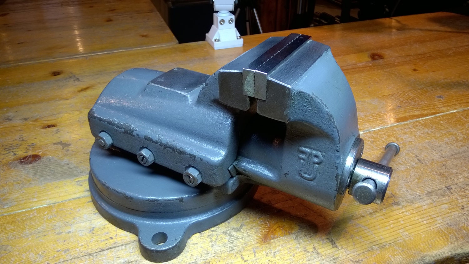 Vintage FPU Bison Swivel Bench Vise by SilverEchoStudio on Etsy