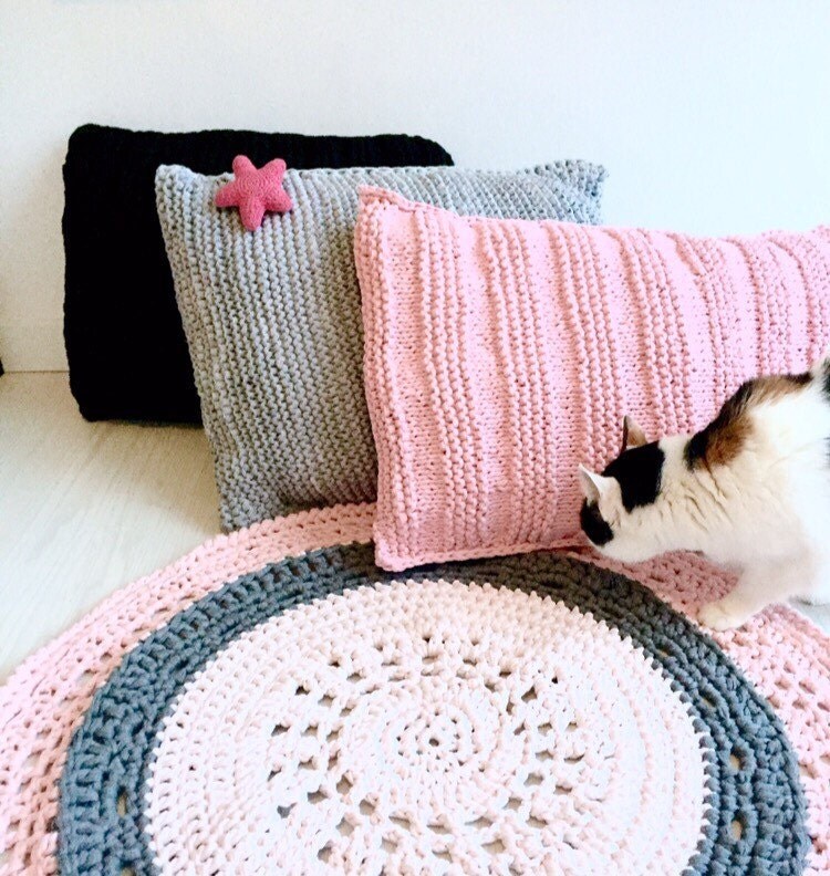 Rectangle Puf crochet negro Cojín de suelo por Geometrikdesign