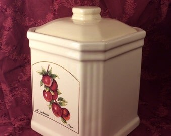 Apple canister or cookie jar