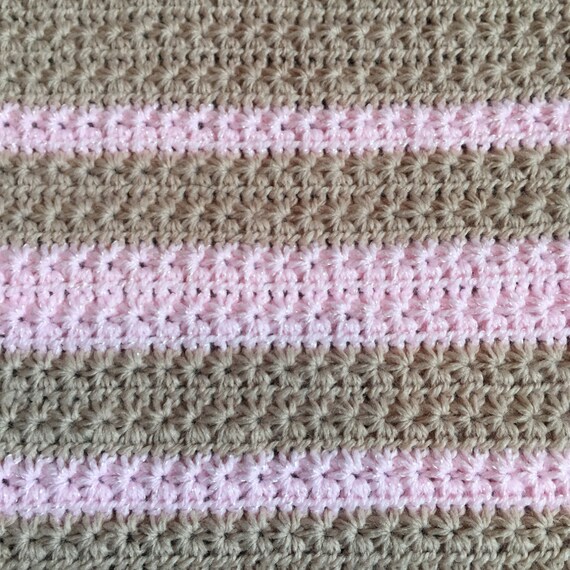 Star Stitch Crochet Baby Blanket Pattern and Photo Tutorial from