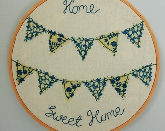 Mothers Day present - Embroidery hoop art - Home Sweet Home - Home Decor - Wedding Present - New Home Present - Housewarming - Gift for mum