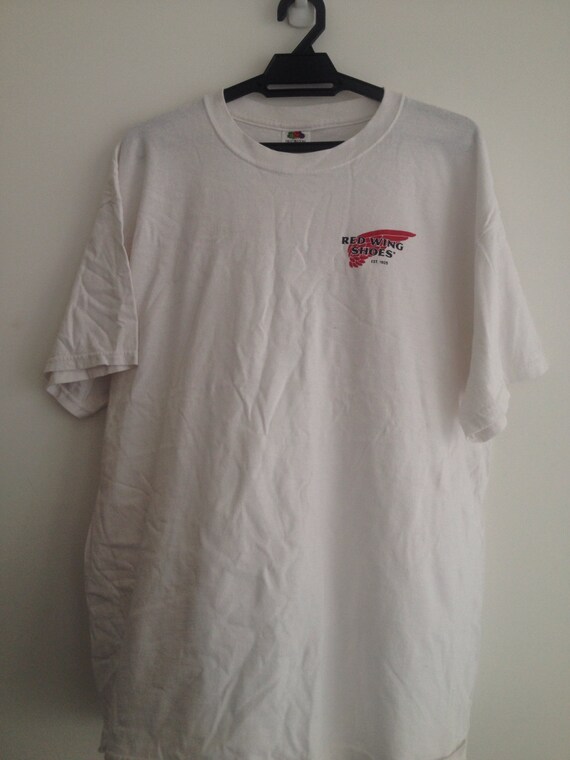 Vintage Red Wing shoes logo t-shirt.
