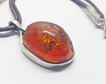Amber & silver pendant, 30 g