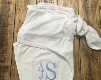 Personalized Baby Swaddler, Baby Name Swaddle Blanket Embroidered Monogram