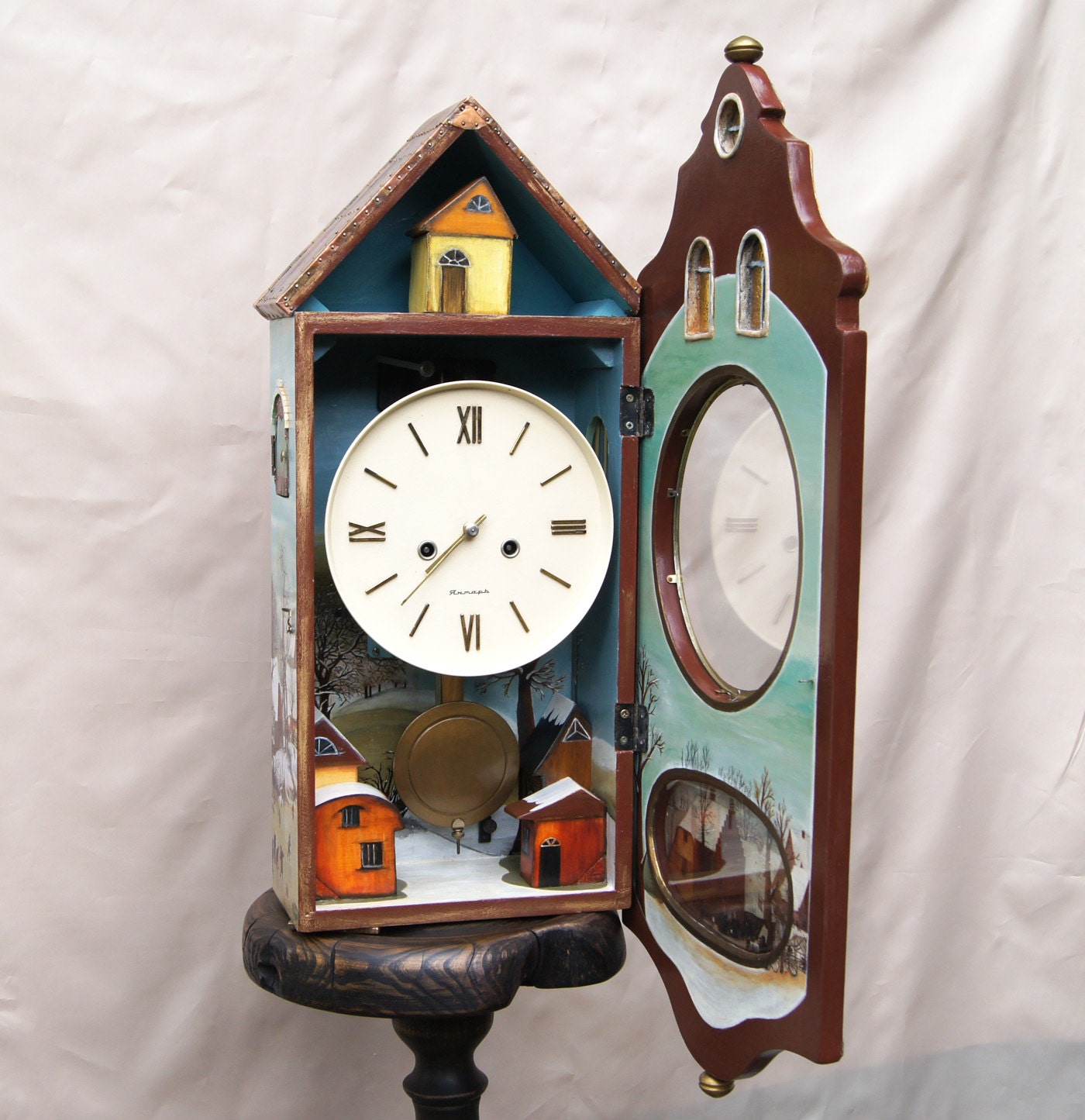 Large mechanical vintage wall clock pendulum chime Wall clock