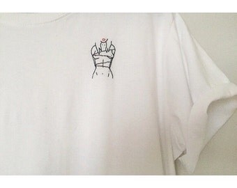 Tshirt mixte embroidered; The Naked Woman.
