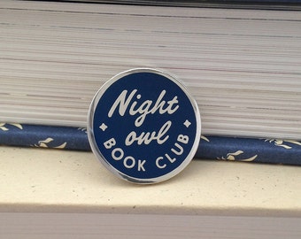 Night Owl Book Club enamel pin (dark blue) - gift for readers - literary gift - bookish pin