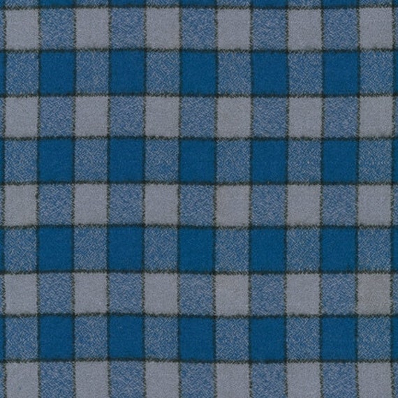 Robert Kaufman FABRIC Mammoth Flannel Blue Grey Plaid