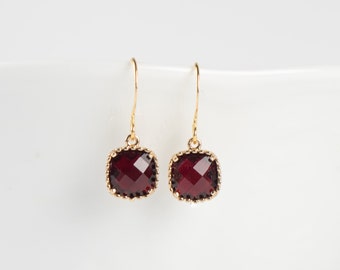 January Garnet Birthstone Gold Earrings, Garnet Gold Square Earrings, January Garnet Earrings, January Birthstone Jewelry, Gold Earrings