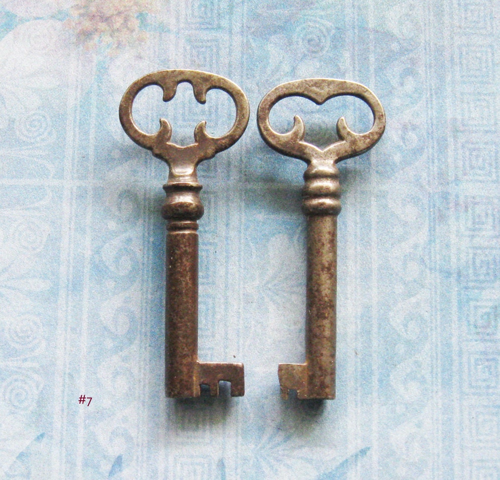 Victorian Gothic Skeleton Key Lot Antique Lock Hardware for