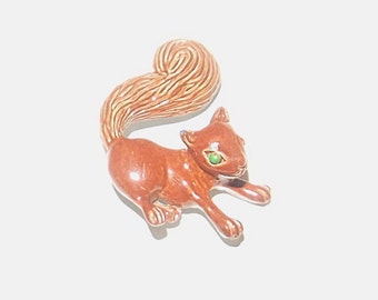 1960s vintage pin / 60s vintage brooch / enamel / Squirrel on the Run Brooch