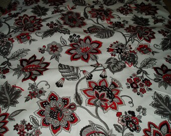 Bold Red/Black/Gray Flowers Throw/Cuddle Quilt/Blanket