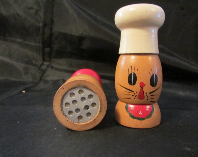 Salty and Peppy Shakers, Vintage Wood Cat Salt and Pepper Shakers, Kitsch Japan Shakers, Collectible Painted Wood Shakers, Salty & Peppy