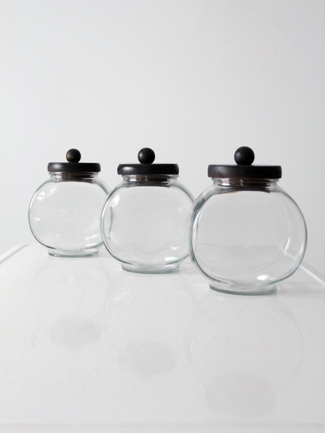kitchen glass canisters with lids vintage glass canisters with wood lids by anchor hocking kitchen glass canisters with lids vintage glass canisters with wood lids by anchor hocking