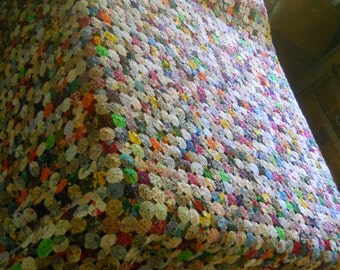 Reduced--Beautiful HUGE KING SIZE YoYo Quilt--3392 Handmade 1 3/4" YoYos--122" long x 123" wide--Weighs over 9 pounds
