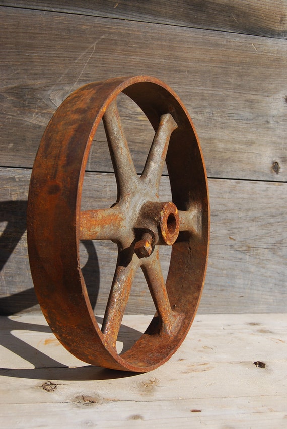Vintage Cast Iron Flat Belt Pulley Rusty Metal Farmhouse