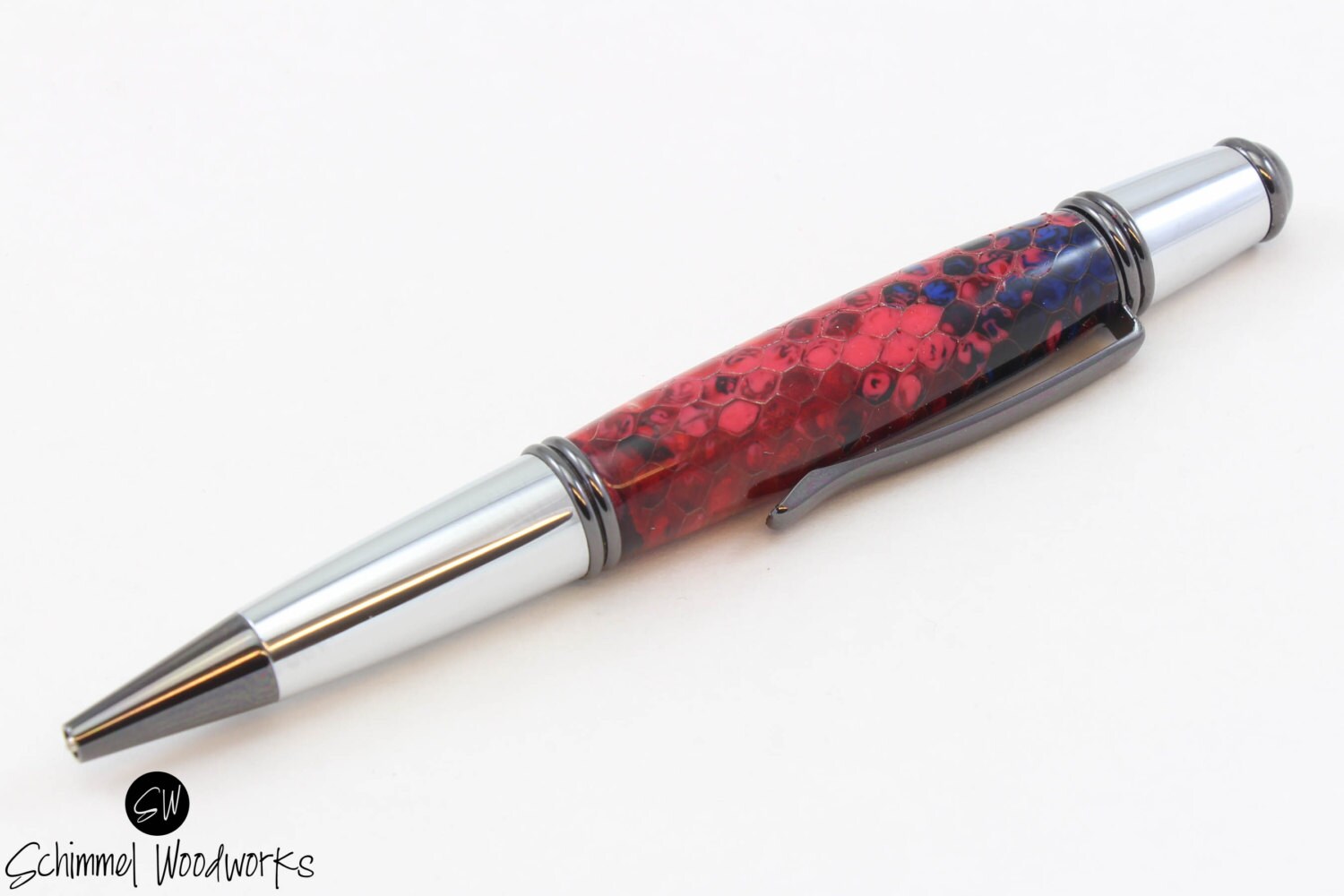 Honey comb pen! Really cool look to this pen! Dyed
