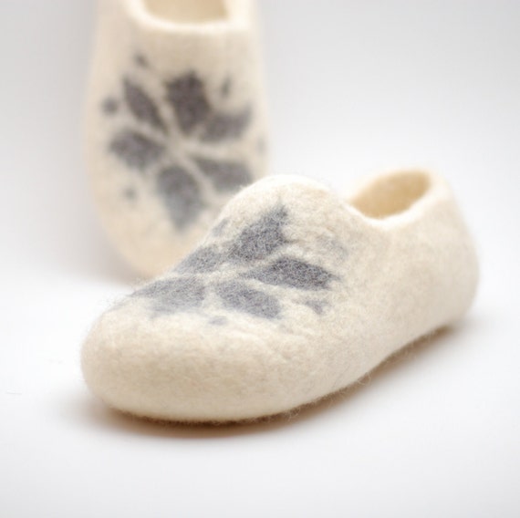 White Christmas star felted slippers