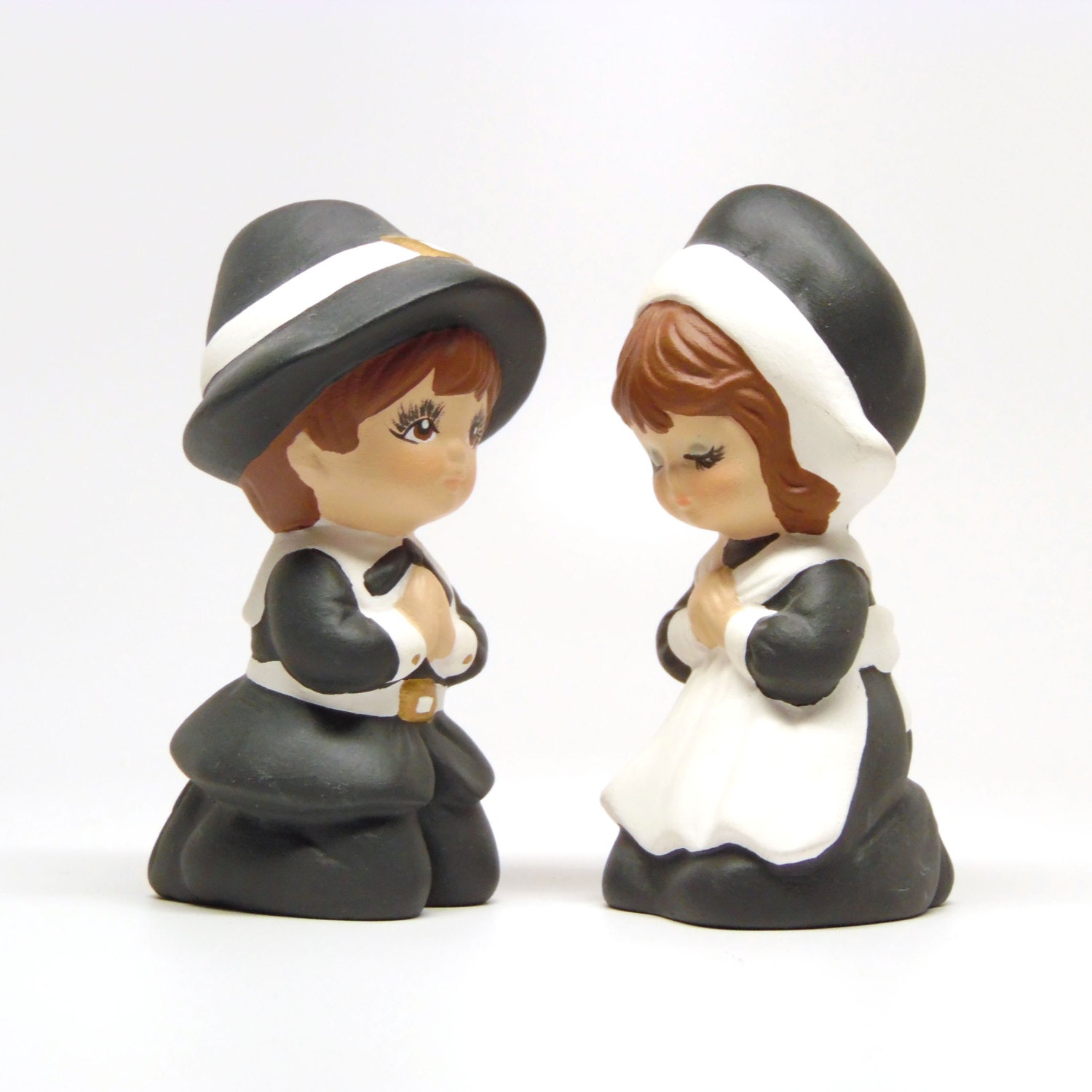 Vintage Ceramic Pilgrim Figurines Boy Girl praying