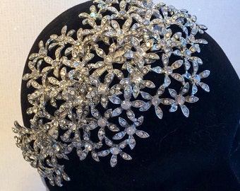 Bridal tiara - Bridal headpiece - Bridal Hair - Wedding headband - Flower headband- Hair jewellery- Daisy headband