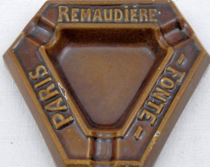 Vintage French Art Deco Cast Iron Chippy Enameled Ashtray Remaudiére Paris Collectable Tobacciana Paris Remaudiére Fonte Vintage Retro Home Vintage French Art Deco Cast Iron Chippy Enameled Ashtray Remaudiére Paris Collectable Tobacciana Paris Remaudiére Fonte Vintage Retro Home