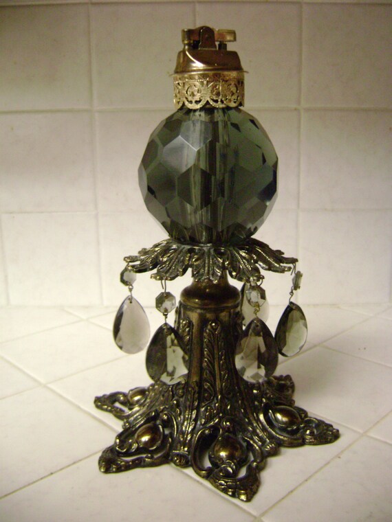 REDUCED Vintage tabletop cigarette lighter Tobacciana Brass