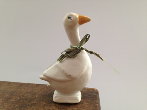 ceramic geese figurines