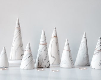 Medium Ring Holder Cone