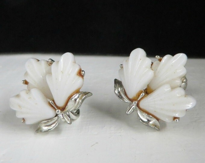 White Thermoset Earrings, Vintage Longcraft Flower Silver Tone Screw Back Earrings Summer Jewelry Gift for Her