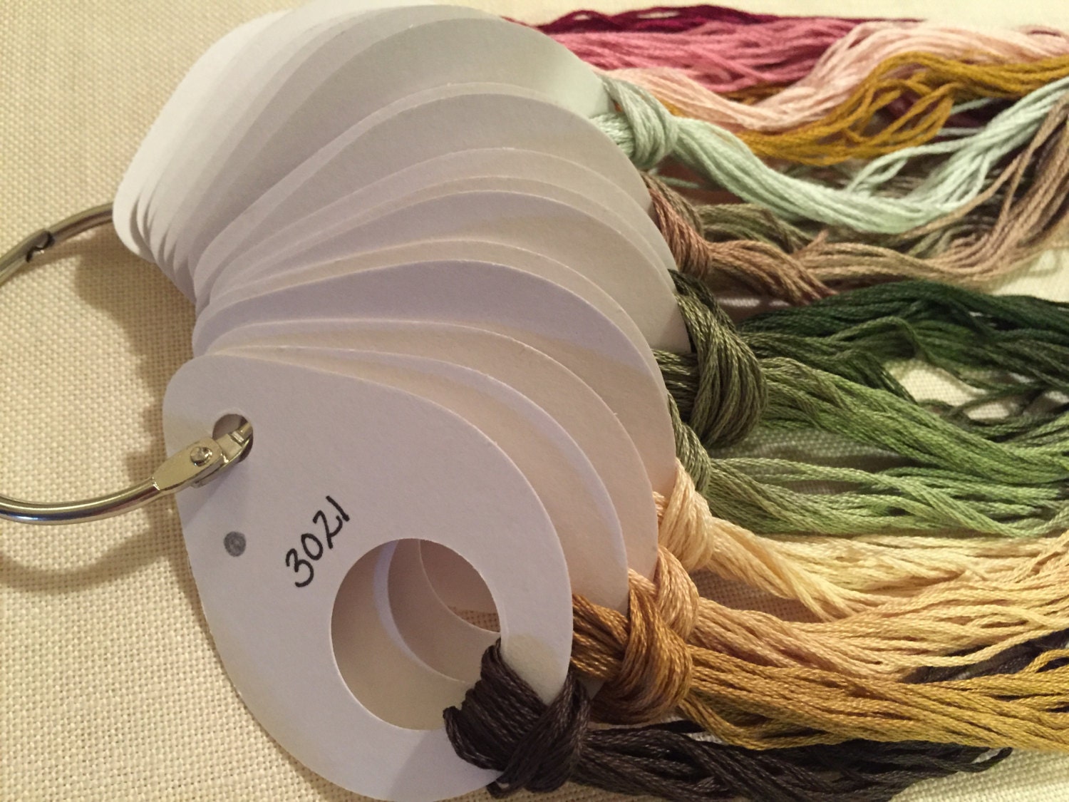 Thread Drop Floss Organizers