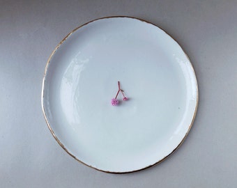 White plates Ceramic dinner plate Modern pottery plate Porcelain dinnerware Cake plate Serving dish Salad plate Gold plate valentines day