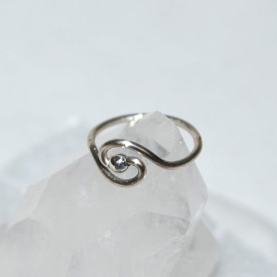 Silver Tragus Earring 7mm - Rook Earring - Nose Ring Stud - Nose Ring- Cartilage Earring - Daith Piercing - Helix Jewelry - Septum Piercing