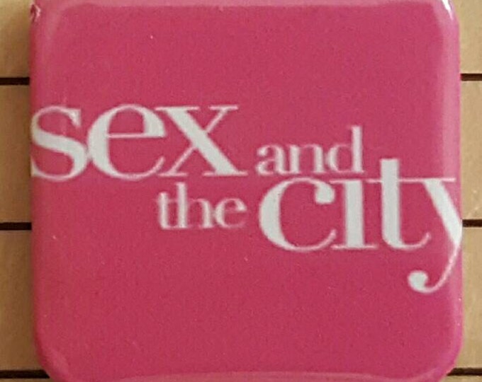 Button Pins, Sex And The City, Backpack Pins, Carrie Bradshaw, New York, Cute Pins