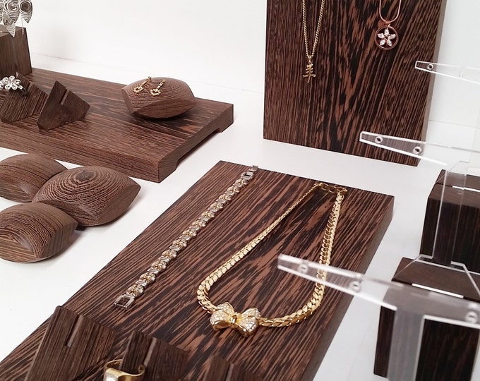 Jewelry display set for craftshow and shopwindow