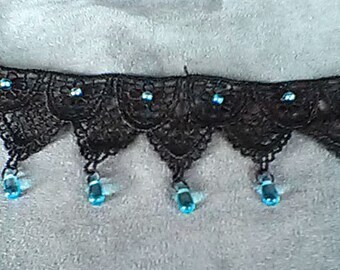 Black lace choker