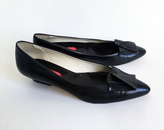 80s Shoes / 80s Leather Shoes Black Leather Shoes by trashedbytime