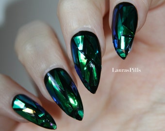 Shattered glass stiletto nails! Holo nails, false nails, press on nails, broken glass nails.