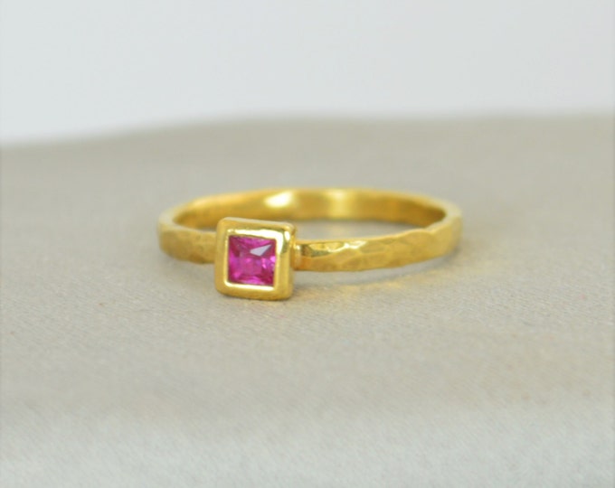 Square Ruby Ring, Ruby Gold Ring, July's Birthstone Ring, Square Stone Mothers Ring, Square Stone Ring, Ruby Ring, Solid Gold Ring