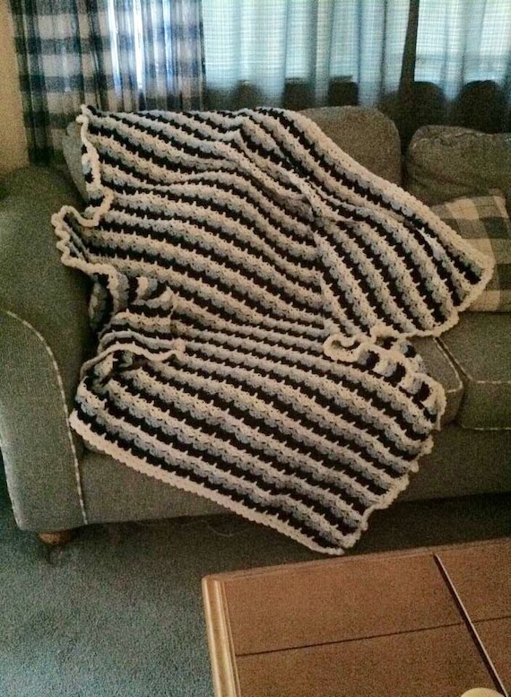 Items similar to Crochet Wave Afghan, choose your own colors on Etsy