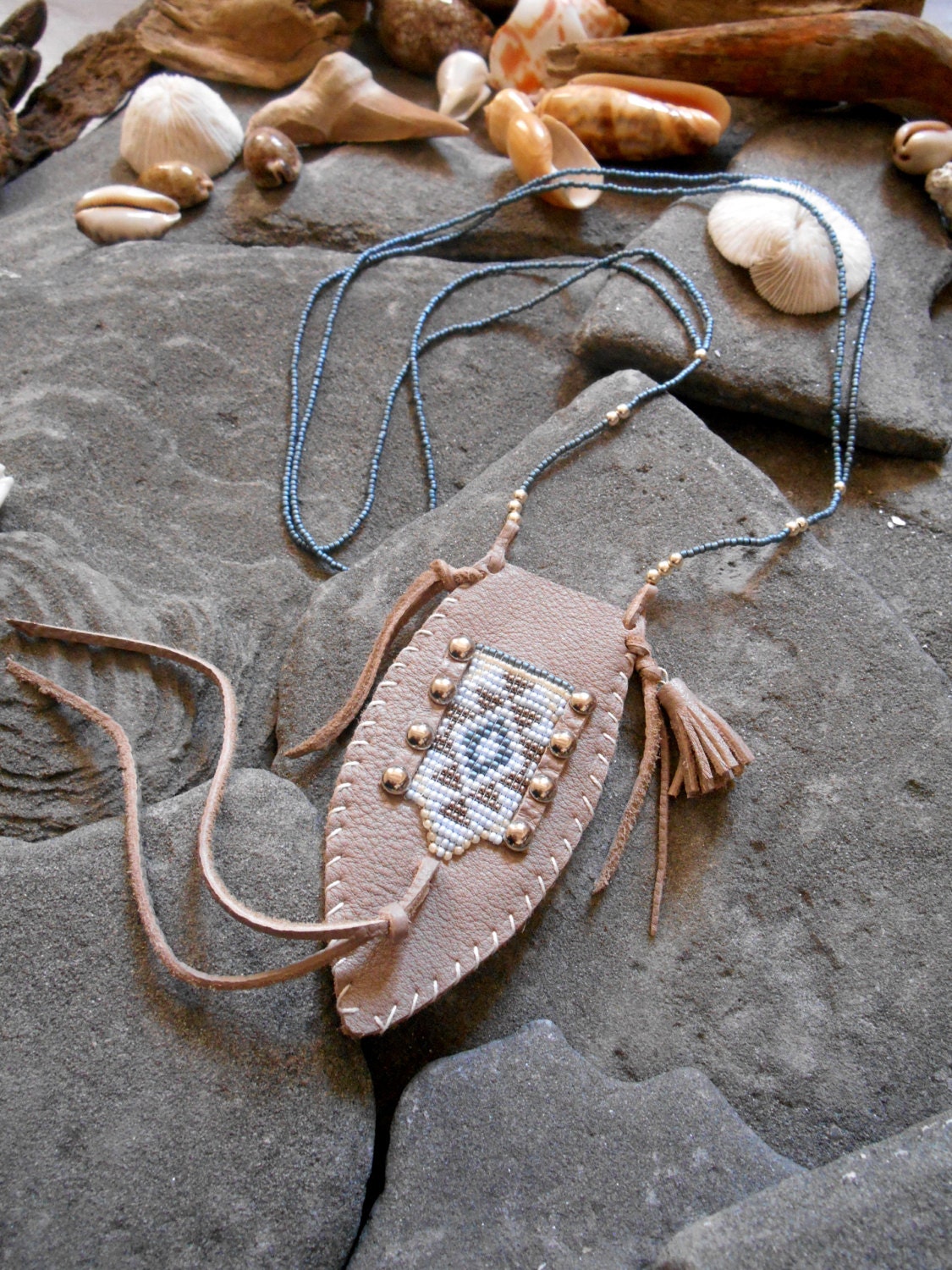 Necklace NATIVE AMERICAN Pouch Medicine Bag