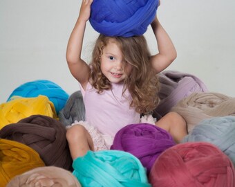 Super Bulky yarn 100% Wool. Great for chunky knits, Arm Knitting, Chunky Crochet, Roving, Weaving. 42 colors available