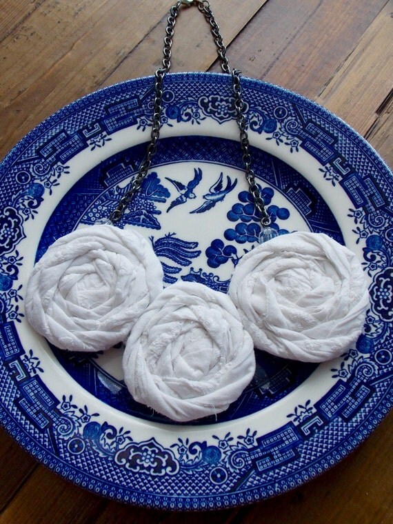 Items similar to White Eyelet Fabric Flower Statement Necklace, Bib