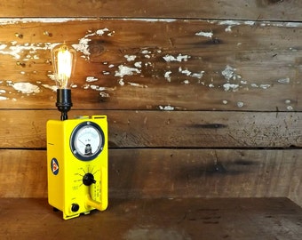 Industrial lamp Geiger counter lamp Desk lamp CDV 715 Victoreen dosimeter Night light Vintage electronics Fallout shelter Cold war Soviets