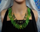 Green leafy forest necklace