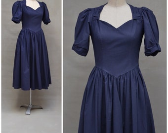 Vintage dress, 1980's Laura Ashley dress, Navy blue cotton day dress, Classic 80's Laura Ashley nostalgic / romantic, feminine design