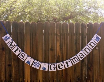 Science Teacher / Personalized Teacher Banner / Teachers Sign / Classroom Decor / Teacher Christmas Gift / Microscope / Beaker